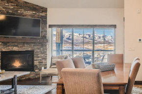 Private Hot Tub, Close to Resorts - Private Hot Tub - Close to PC, Mountain Mansion Family Getaway